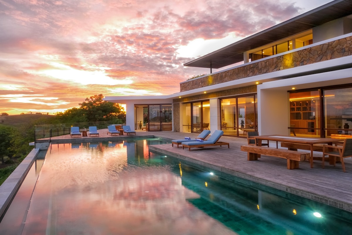 Exclusive 2BR Luxury Pool Villas