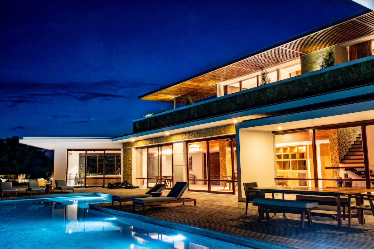 Exclusive 2BR Luxury Pool Villas