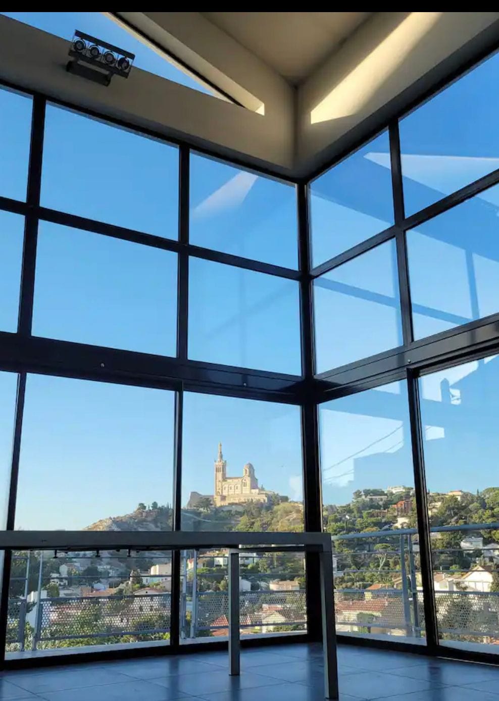 Maison avec jardin, vue imprenable sur Notre-Dame.