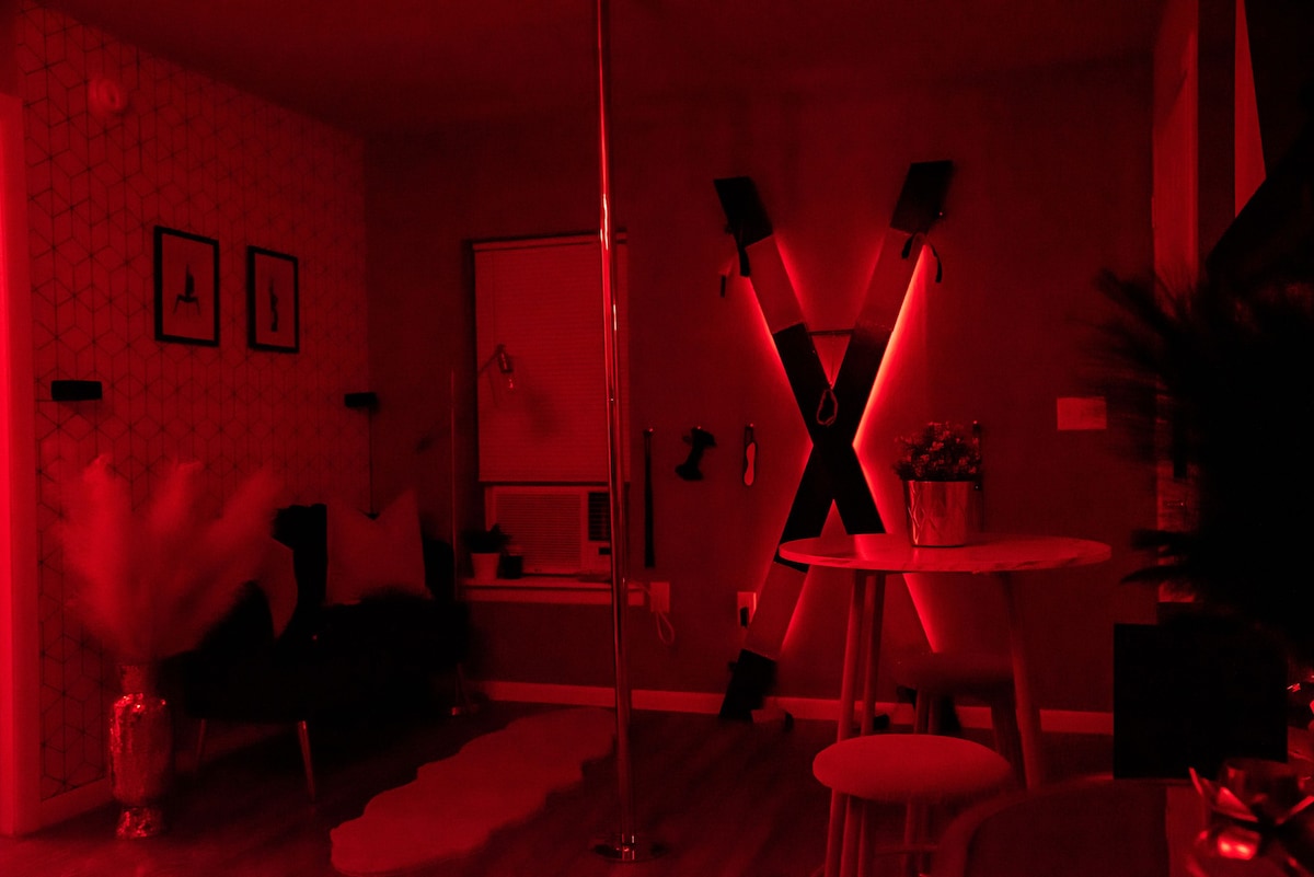 红室：诱人的亲密度假体验