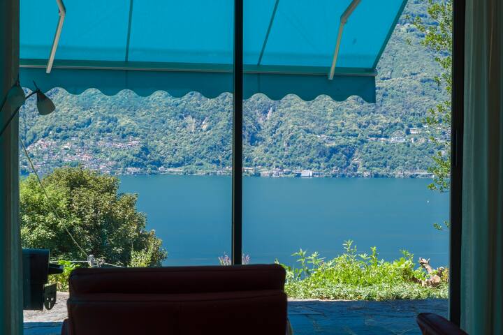 Tronzano Lago Maggiore的民宿
