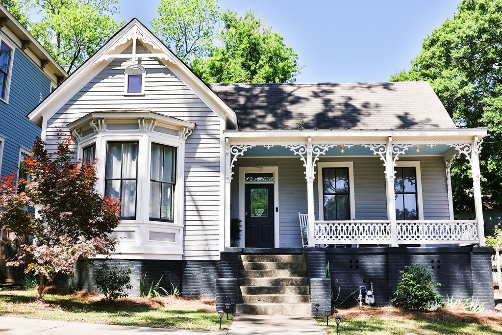 1840's 2BR/2BA Historic Luxury