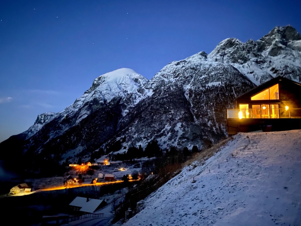 Hytte på Viddal i Hjørundfjorden