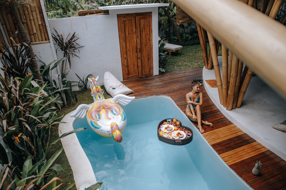 Tropical Bali Bamboo Villa - 7 Minutes from Canggu