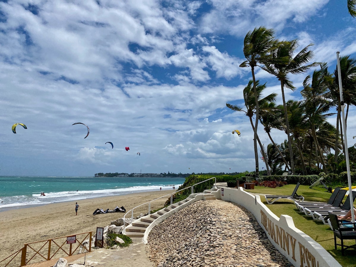 Ocean Front Beach House 6 BR Luxury In Cabarete!