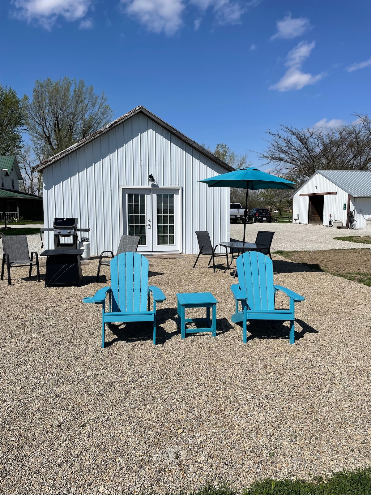 Cozy Cottage on The Farm-No Cleaning Fee