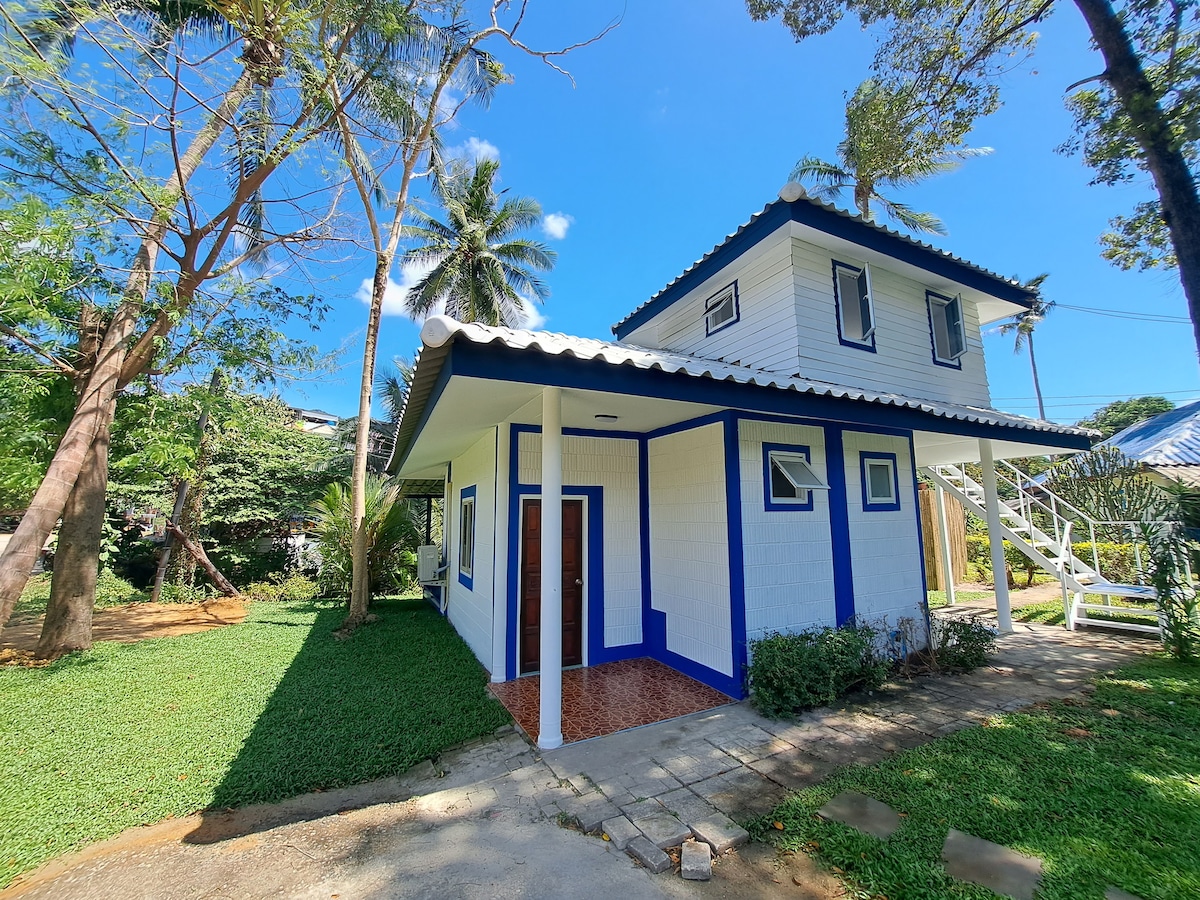 Three Bedroom Villa - Long Beach