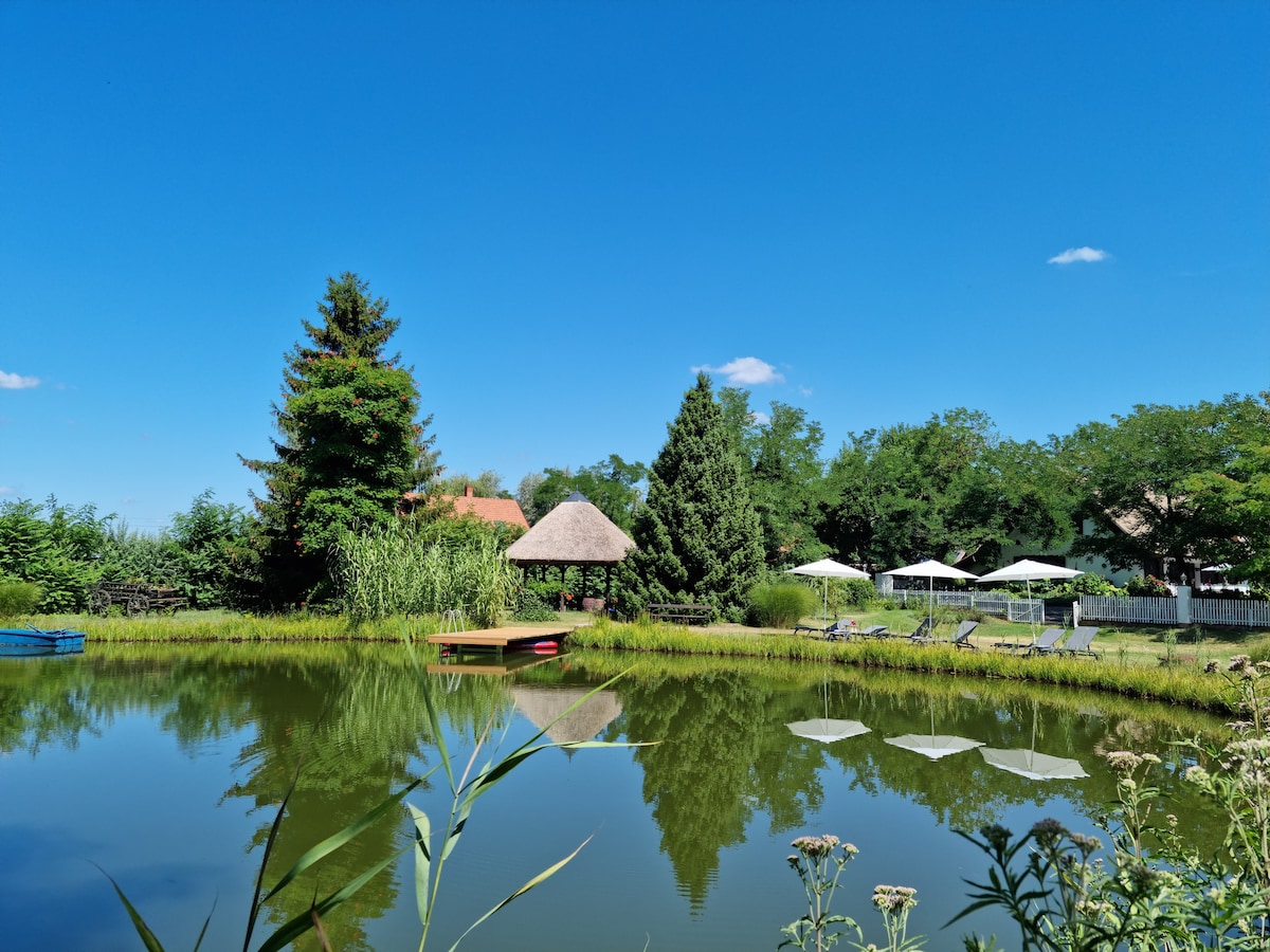 Cottage im Natur-Resort Pool, Schwimmteich & Sauna