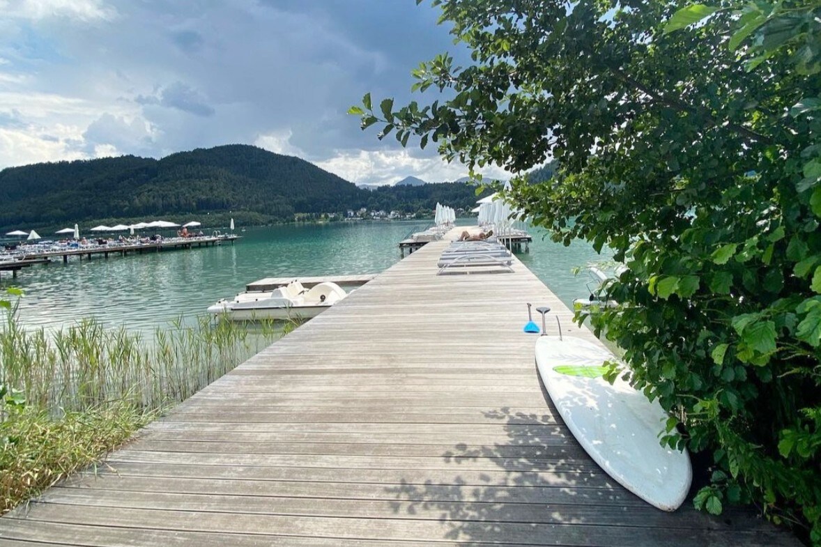 Lake apartment with beach access & lake view