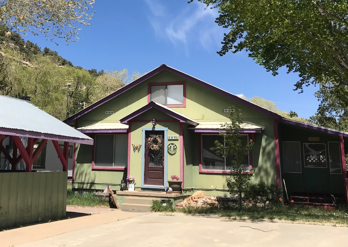 Southwest Colorado Basecamp in small town Dolores