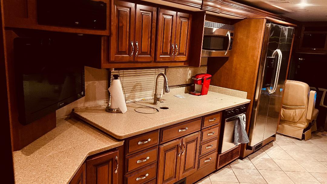 Luxurious 42 foot Class A RV on 5 forested acres