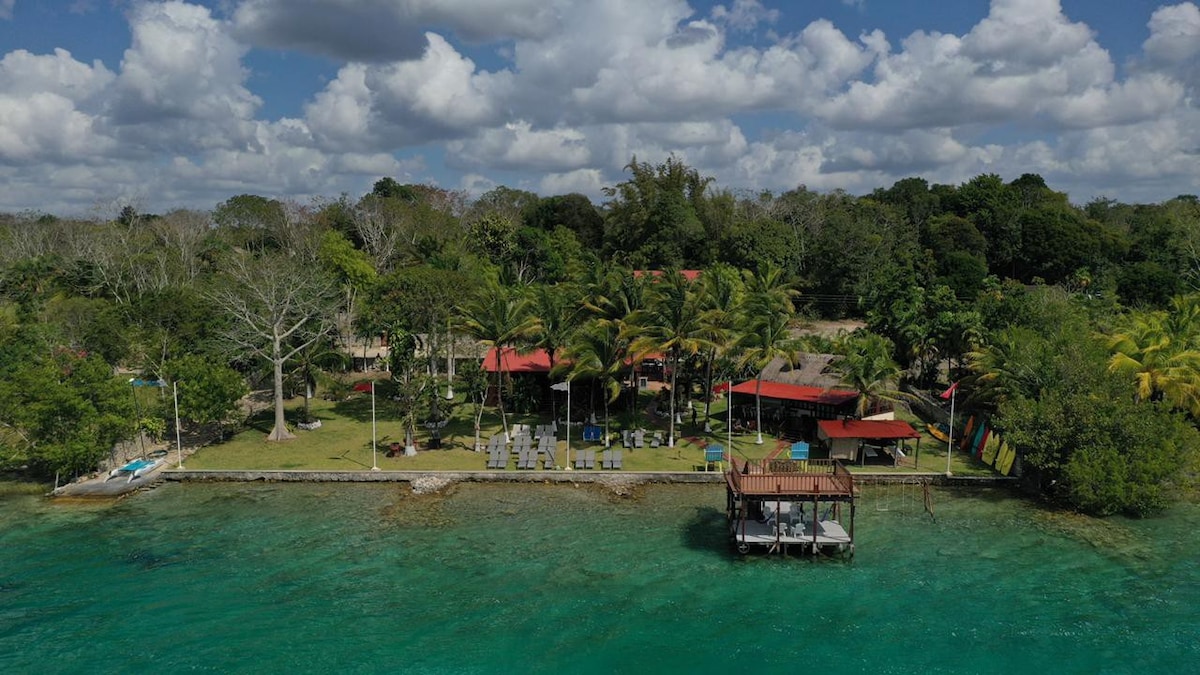 Amazing Private Villa facing Bacalar lagoon.