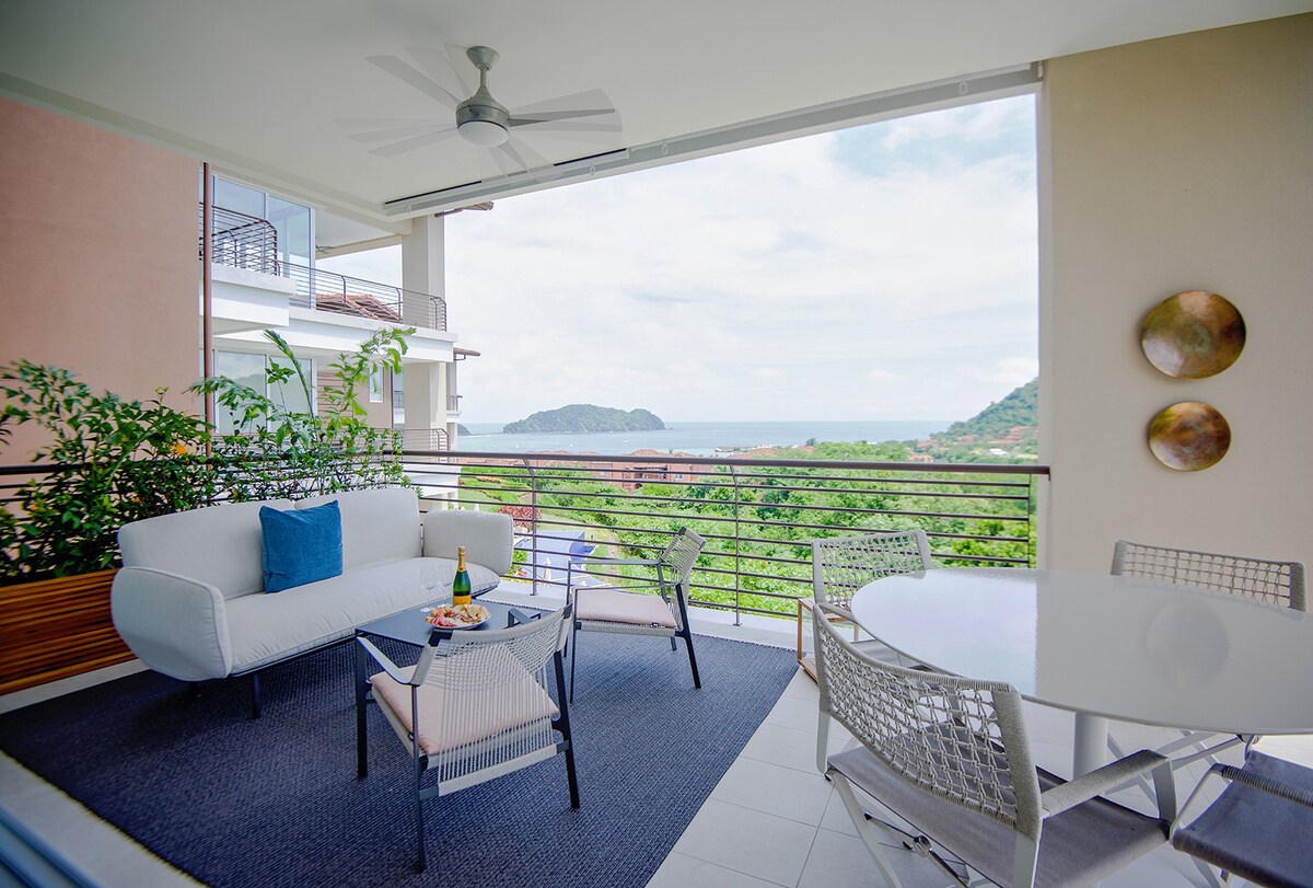 Exclusive ocean-view condo at los sueños resort