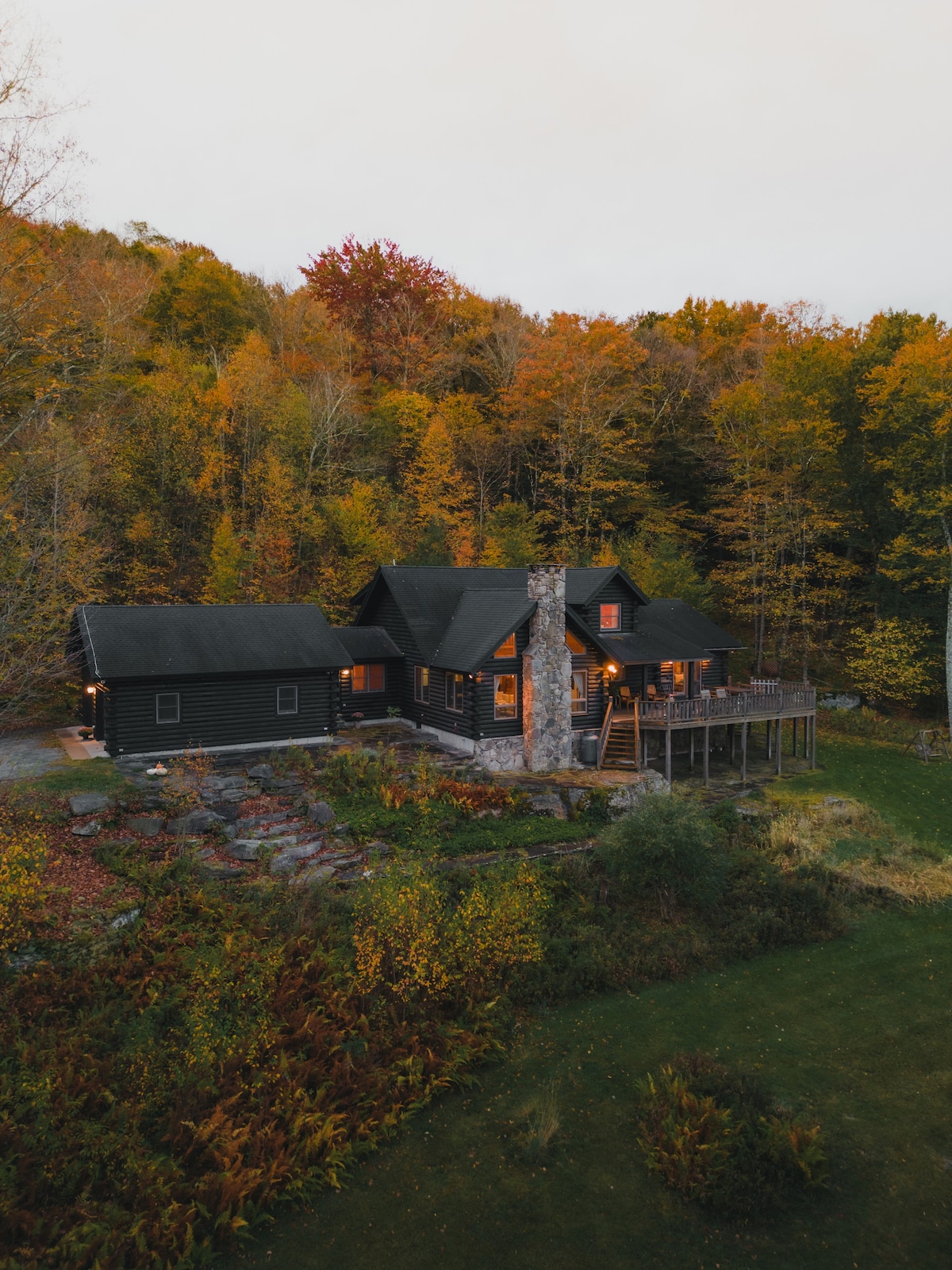 Amber Acres Lodge | Expansive Catskills Log Cabin