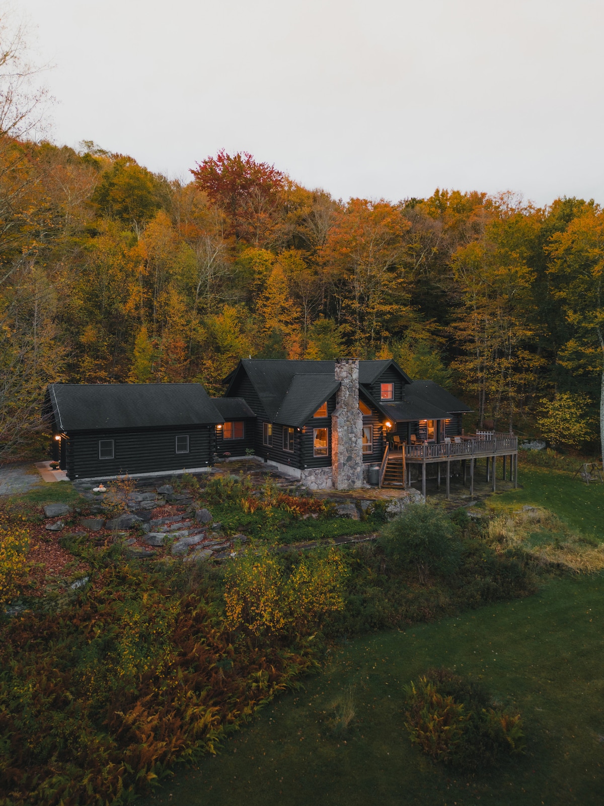 Amber Acres Lodge | Expansive Catskills Log Cabin