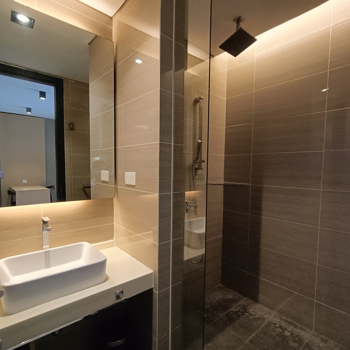 Melaka Studio Suites Hollywood Twin private bath