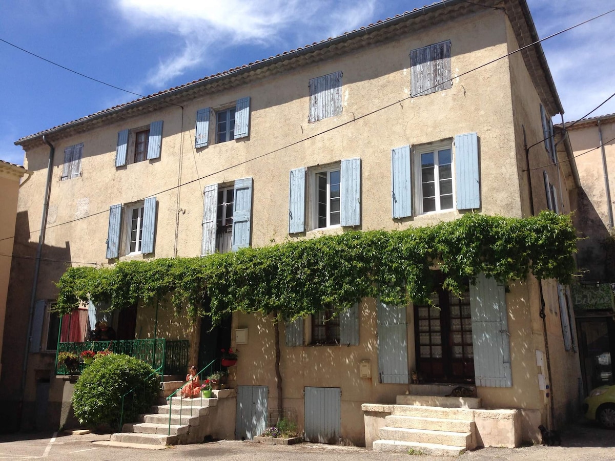 Apartment Place du Château