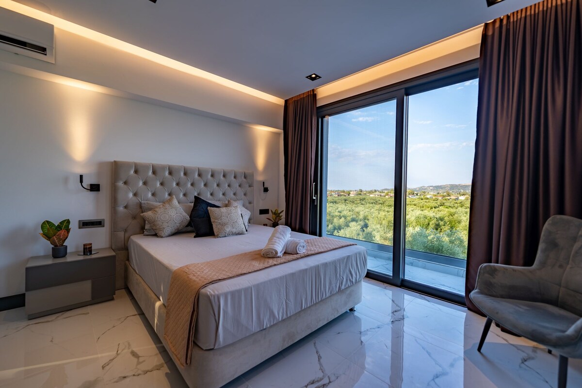 Trevilat 5 Bedroom Luxury Villa