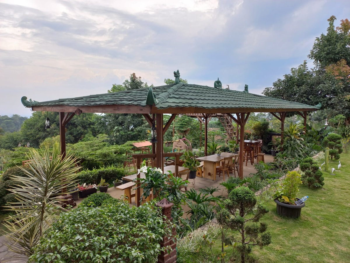 Villa View Bintang, Bandung