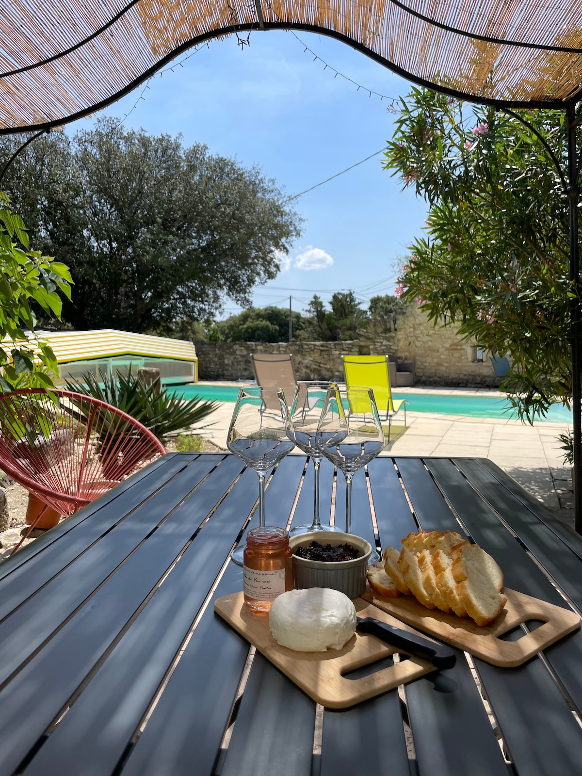 Mas provençal avec piscine