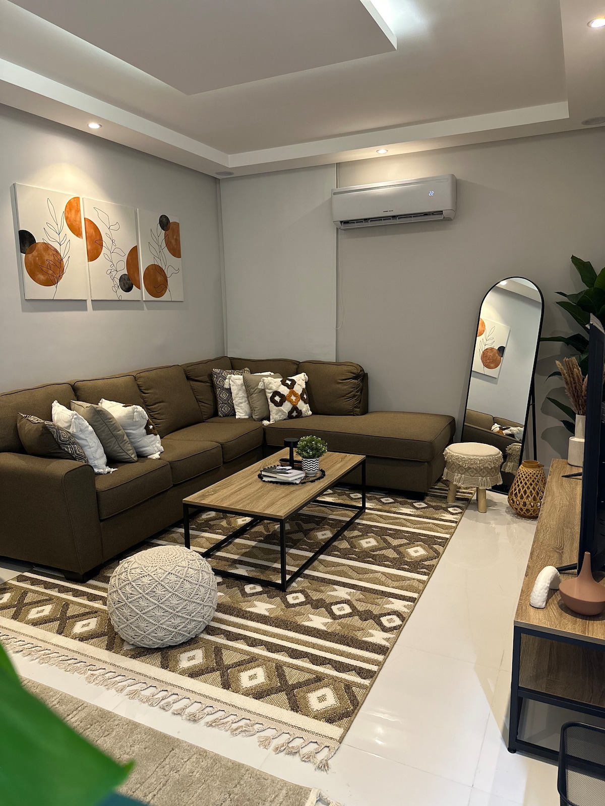 自助入住公寓（卧室+客厅） ，采用波西米亚风格设计