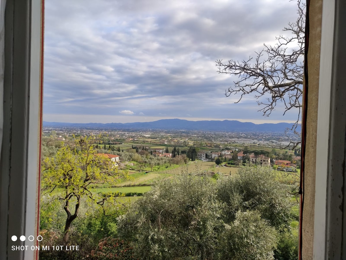 casa con vista sulla valle