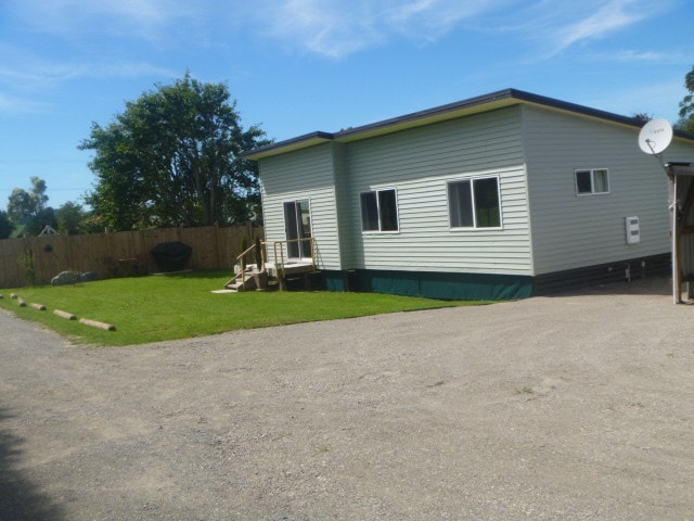 Lowlands Holiday Home