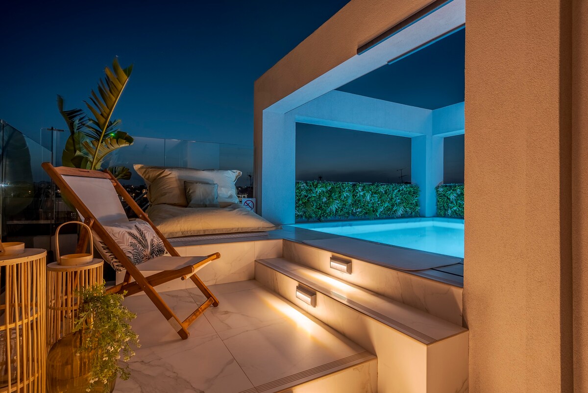 Disegno Penthouse | Rooftop Pool