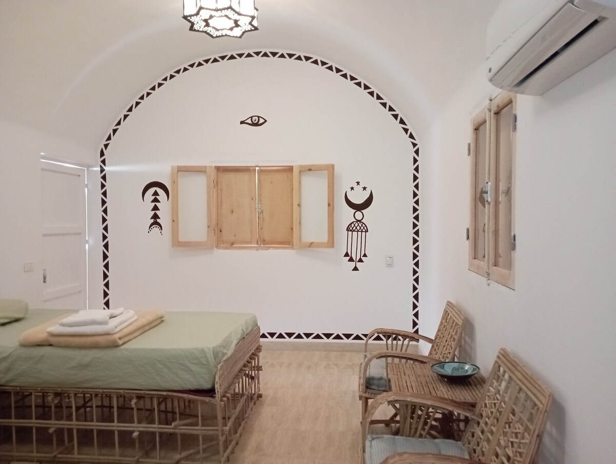 Abu Simbel  - bedroom NUBIA