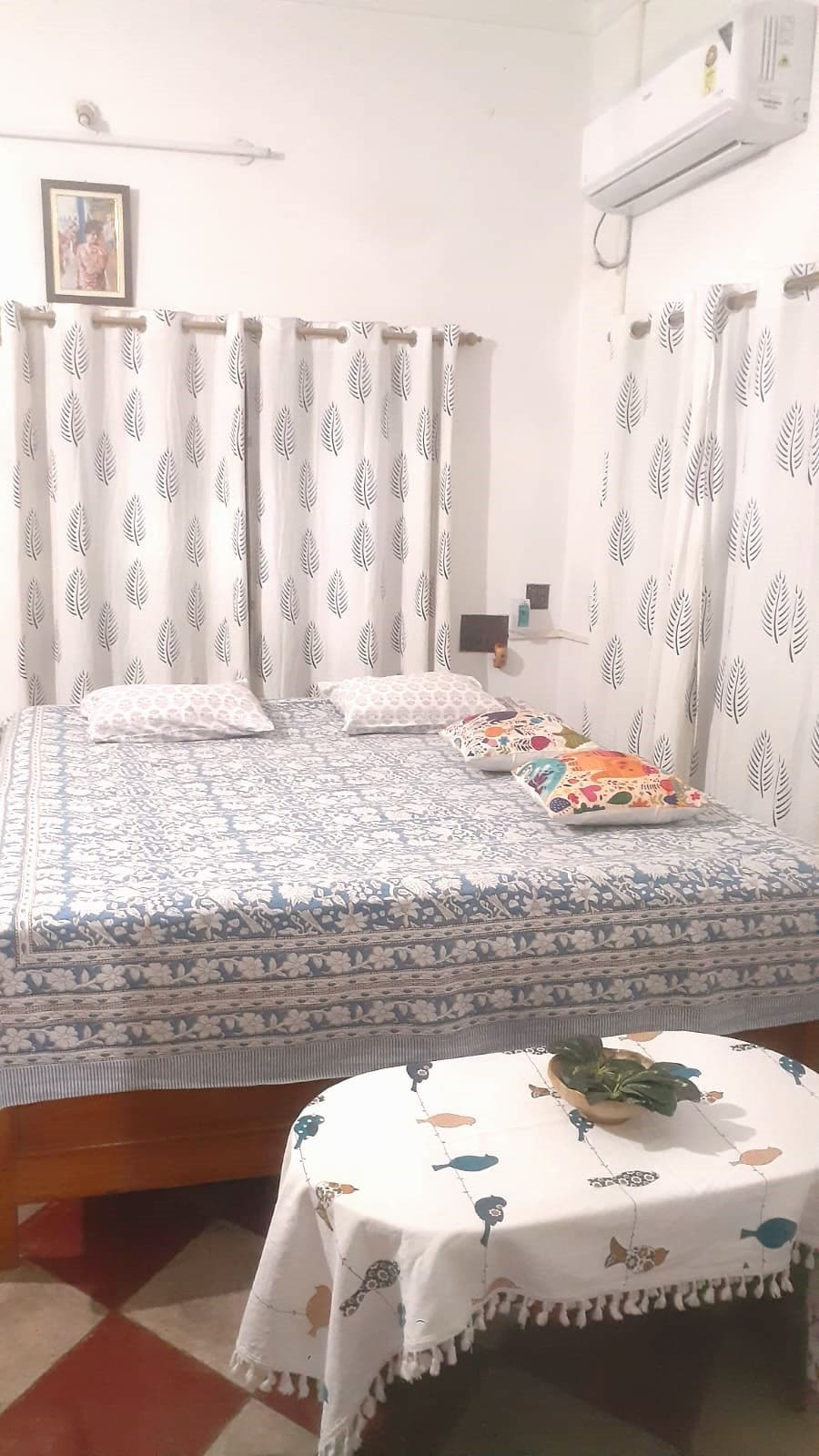 Pet friendly ac room in a peaceful locality!