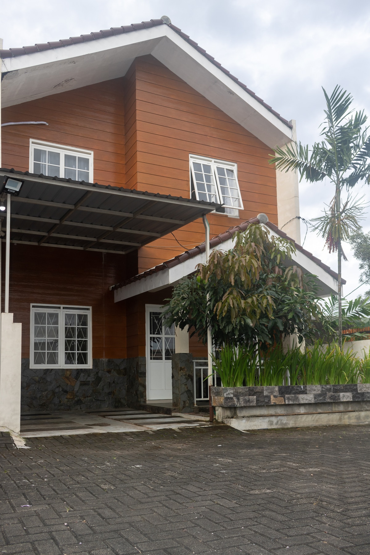 Rumah Cool Guest House Malang