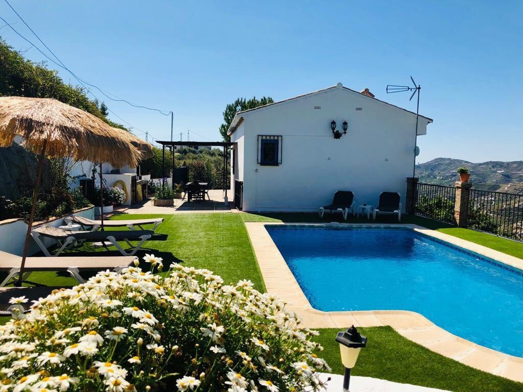 Villa en Frigiliana con Piscina y Jacuzzi