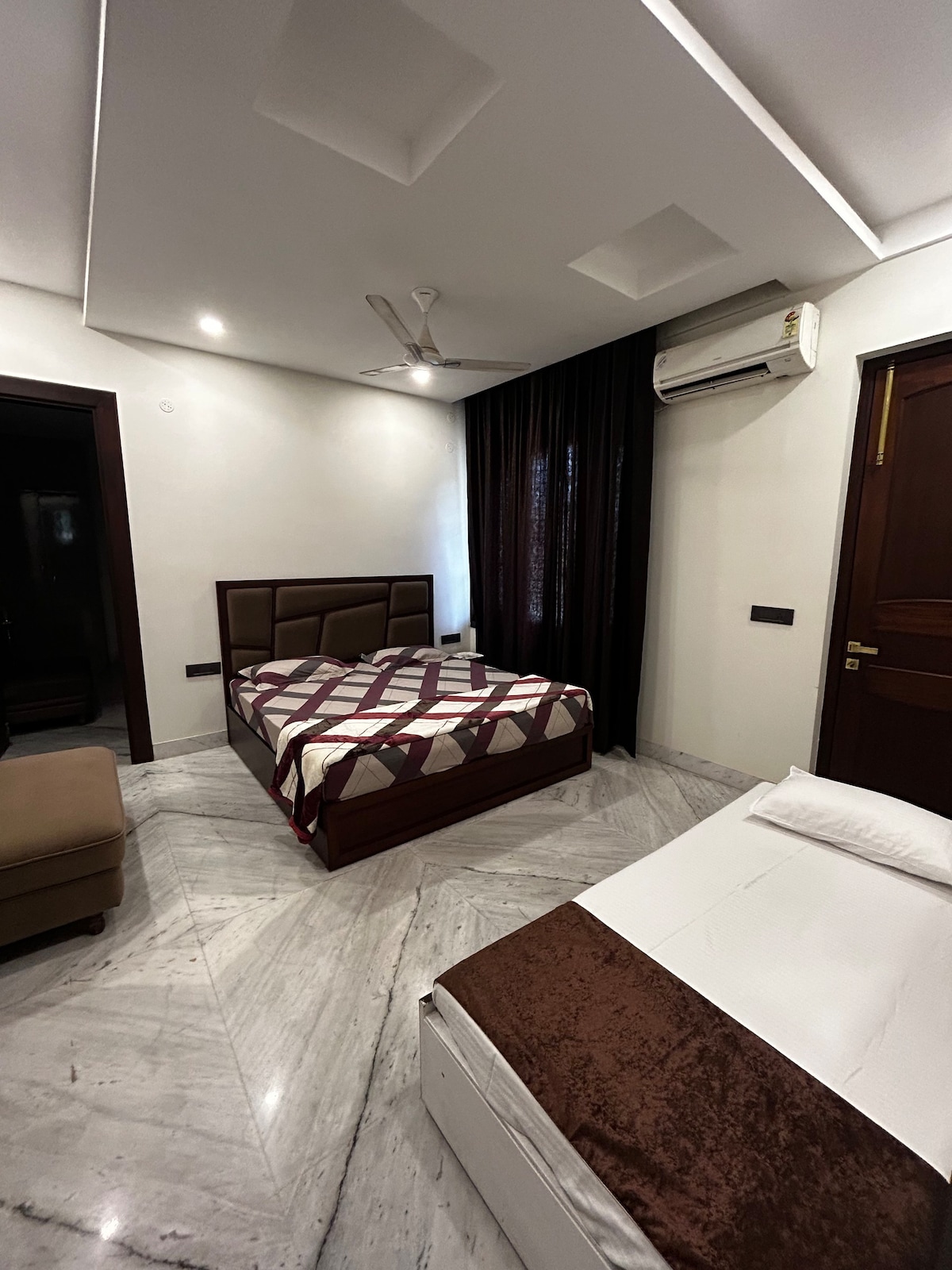 Haridwar Near Har ki Pauri Family Suite -2 Rooms