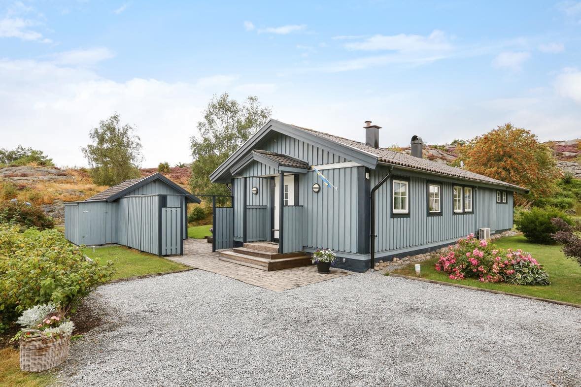 Villa in Ängeviken with seaview cabana