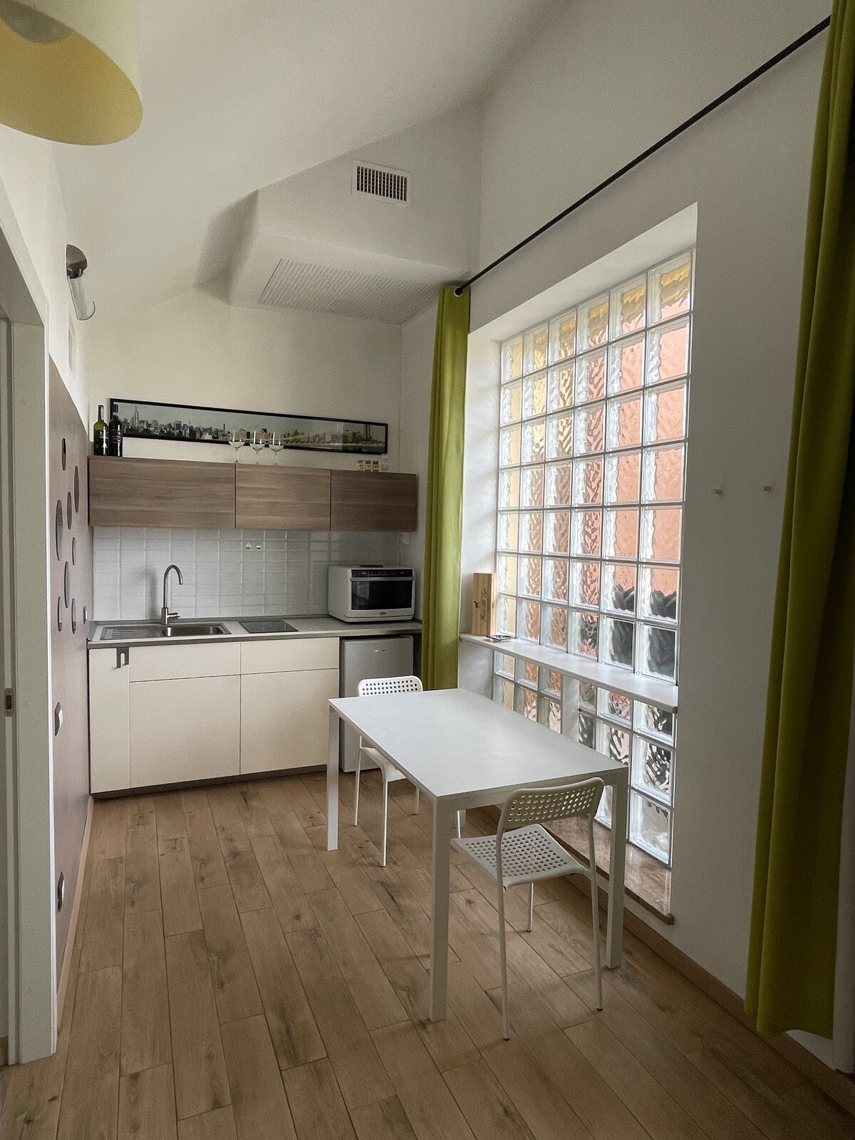 Flat close to Milanofiori Metro and Assago Forum