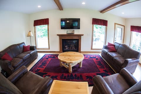 Whitewater on the Water - Spacious Family Retreat