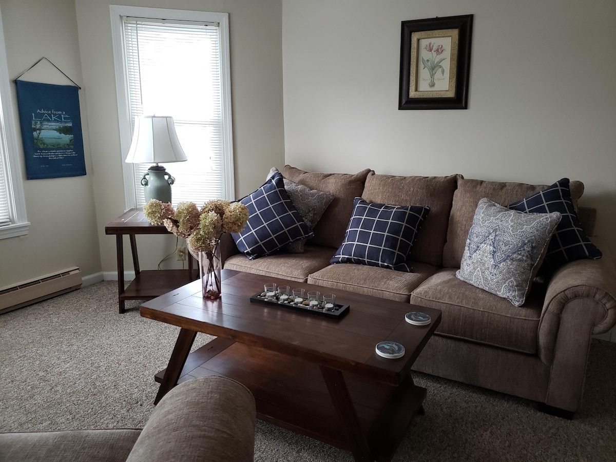 Cozy 1 Bedroom Apartment in Northville