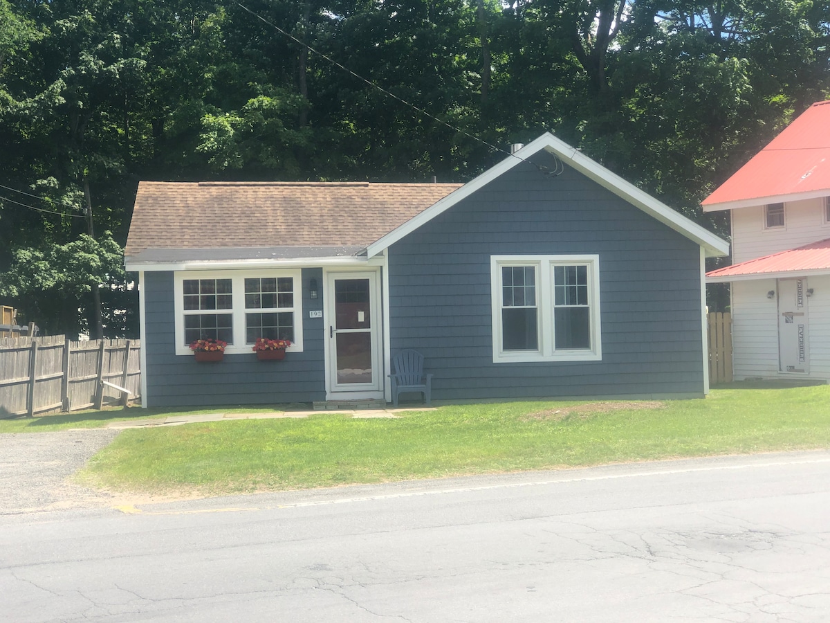 Lazy Bear Cottage