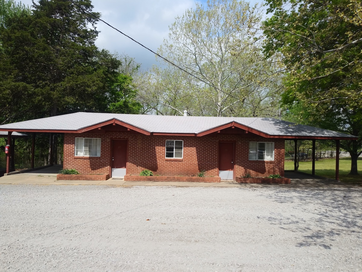 Cabin #28 at 'The Indian Lodge'