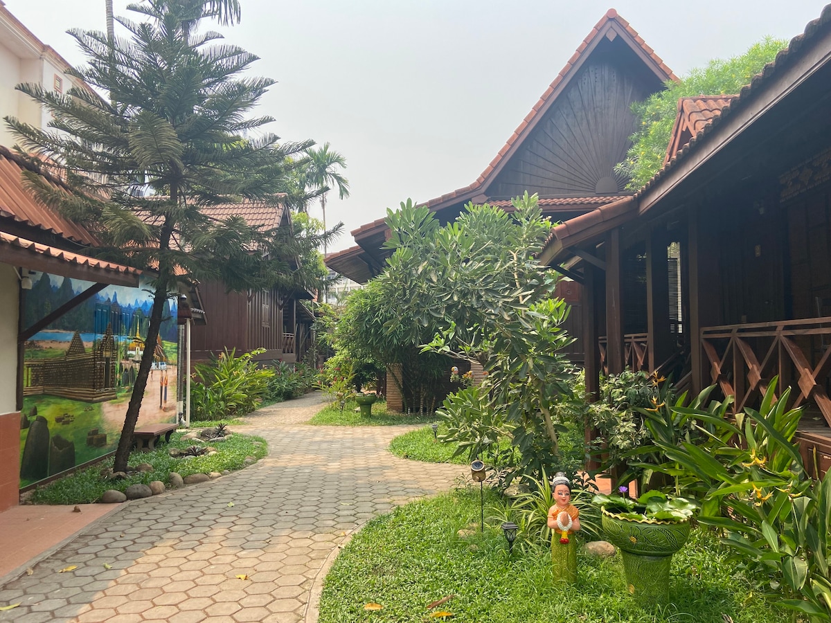 Bungalow/Near Mekong river/Nice garden/Big Room35