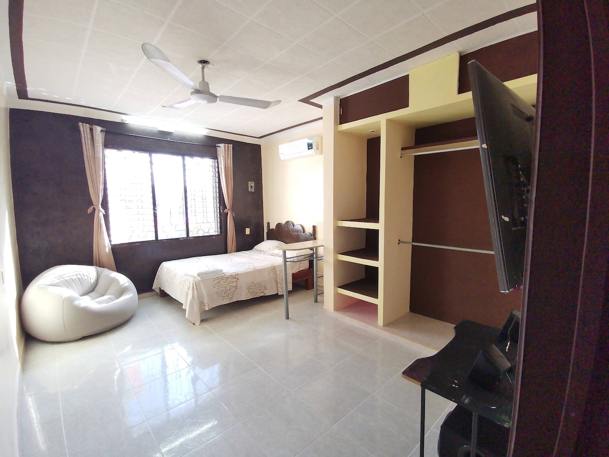 Room #3/AC/Bathroom/Kitchen/TV55"