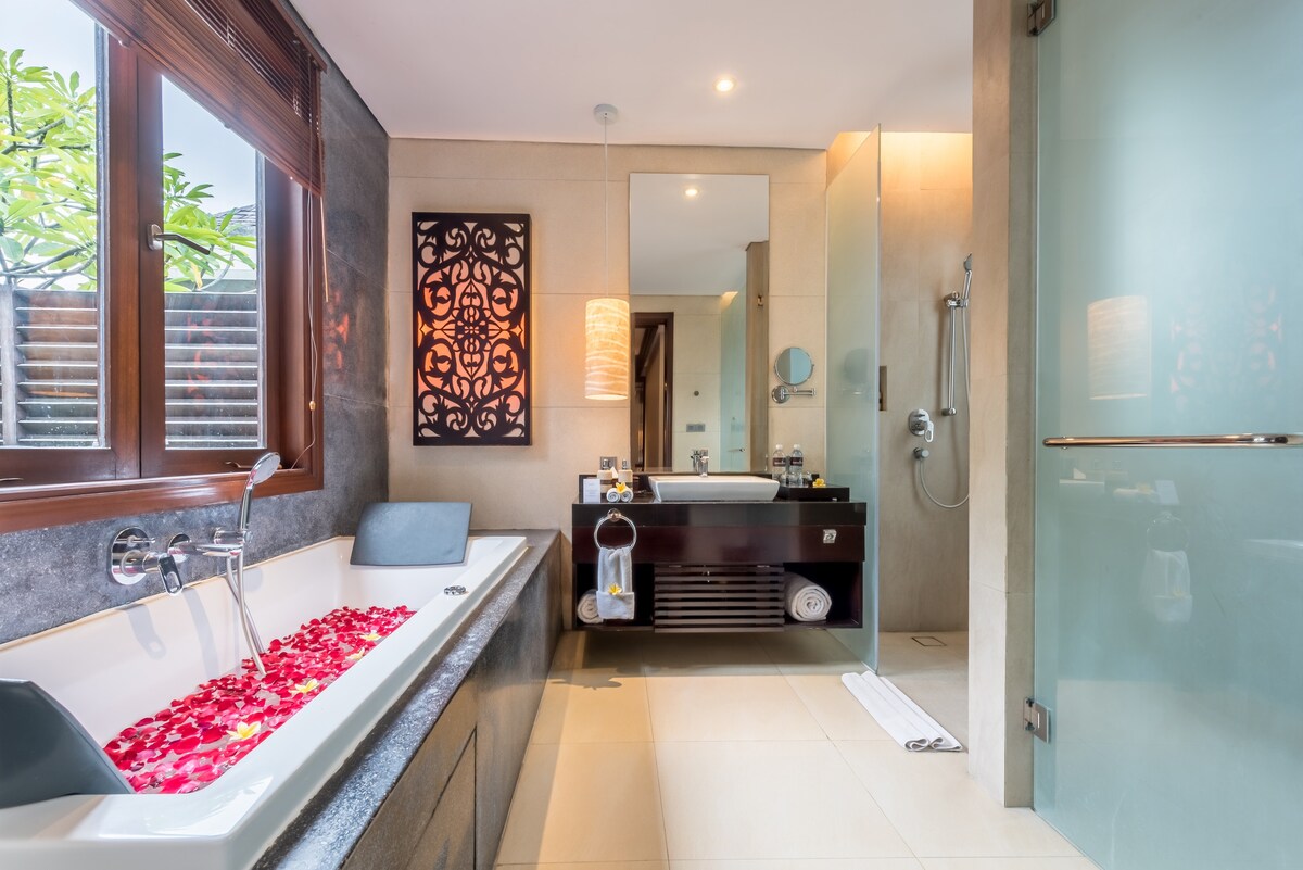 Nusa Dua | 01 Bedroom Luxury Pool Villa