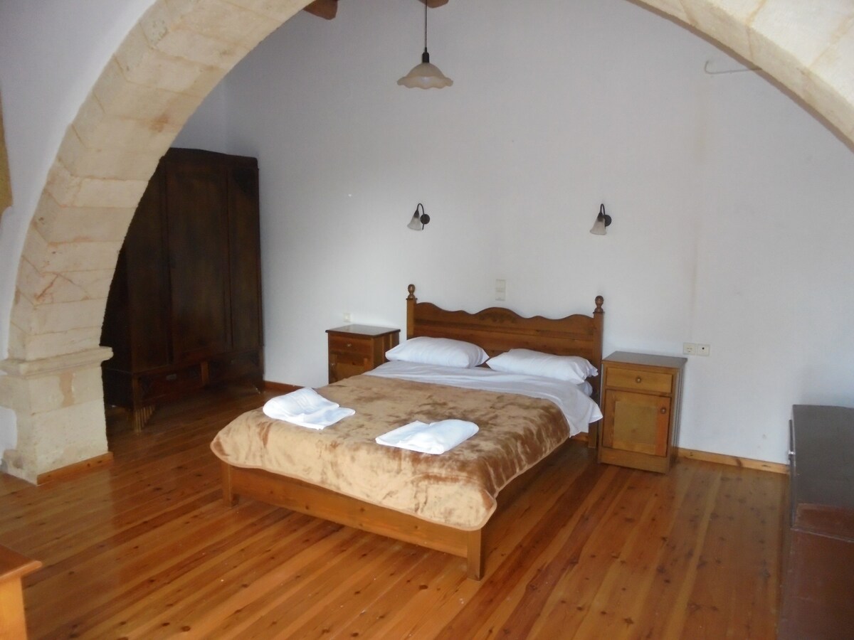 Traditional Guest House Efcharis