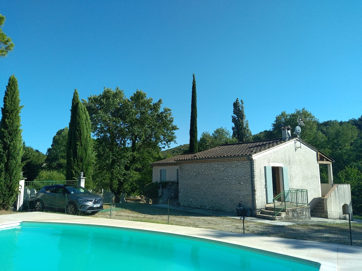 Villa campagne, 4 chs. 8/10 pers, piscine, parc…