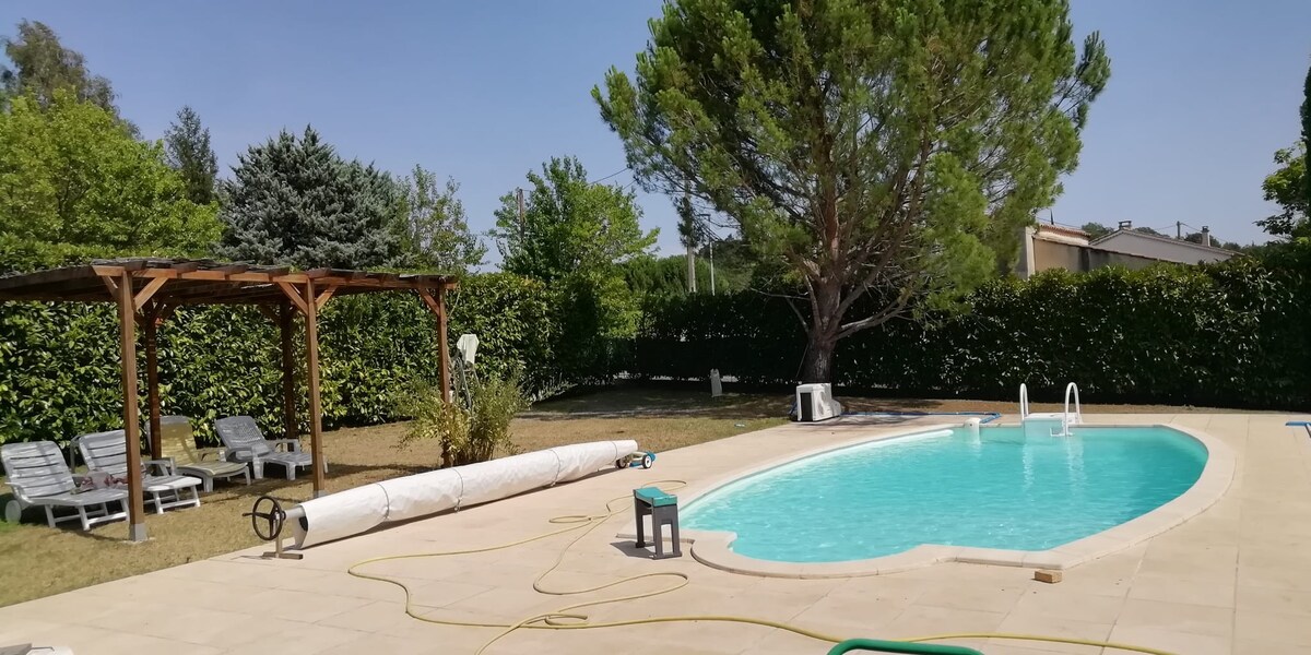 Villa campagne, 4 chs. 8/10 pers, piscine, parc…