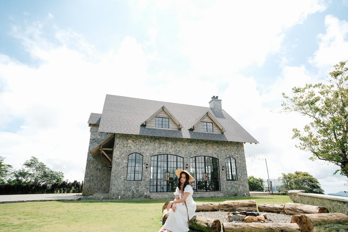 Country Stone House w/ Breathtaking view of Cebu