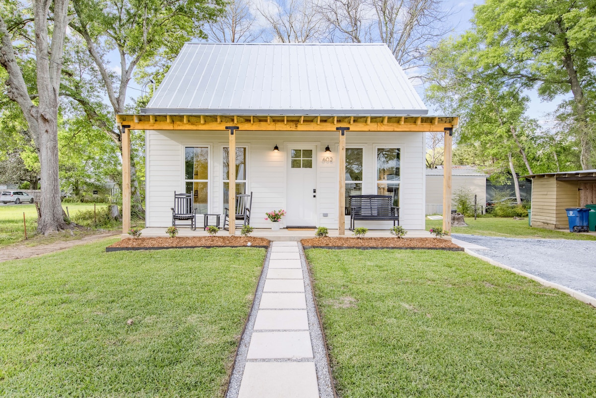 Porch Flight - Brand New '23 Porch Youngsville