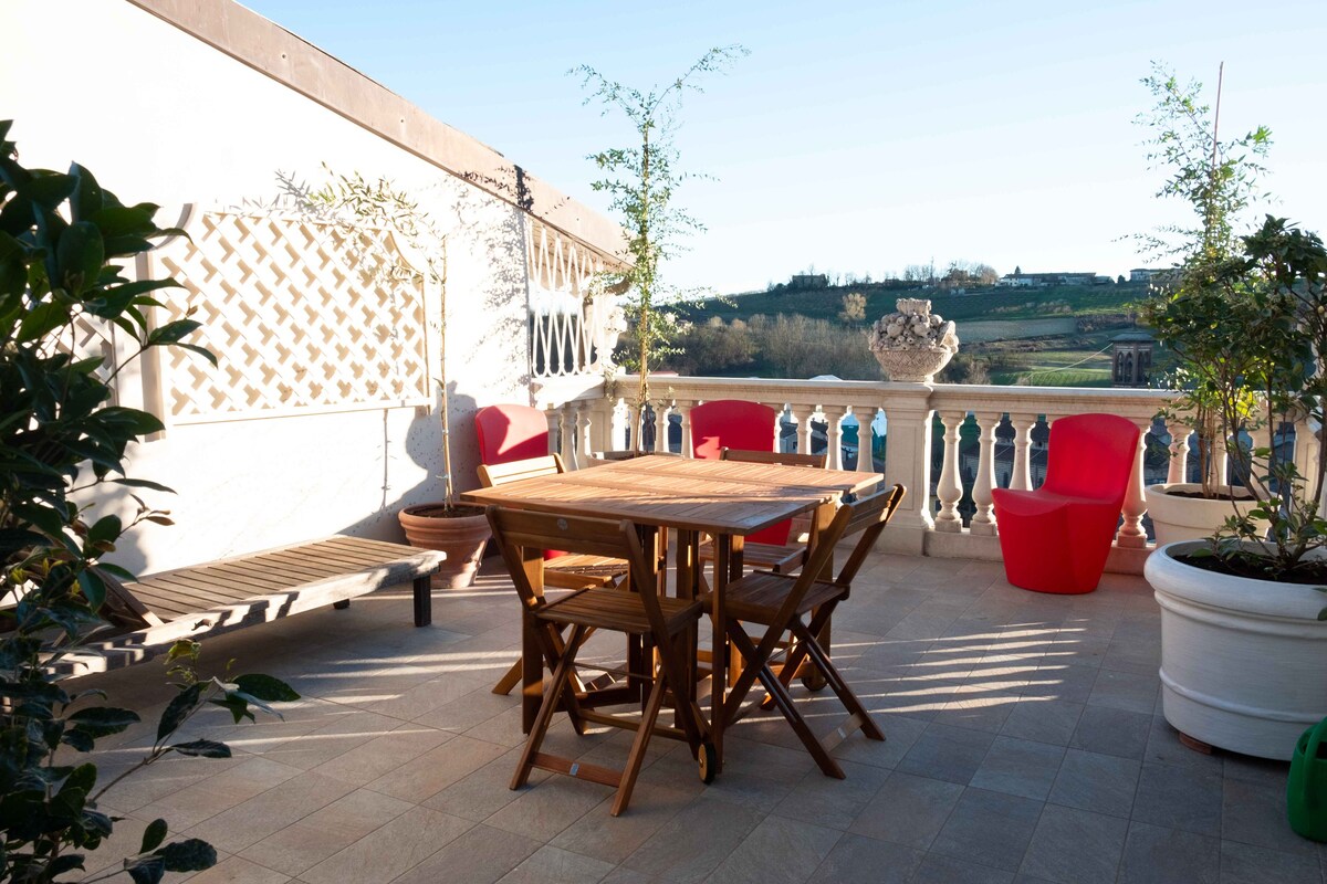 Terrazza Incantata tra le Colline del Monferrato