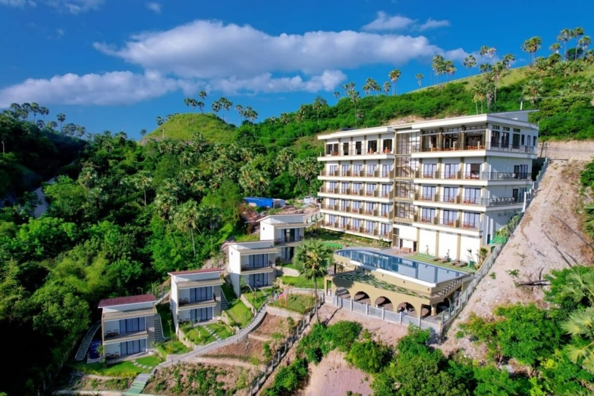 Labuan Bajo 1豪华早餐泳池海景