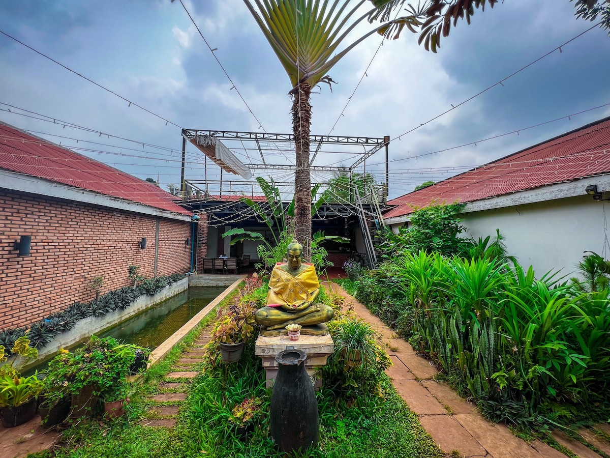 月拉塔纳克客房（ Moon Ratanakak Guesthouse ）